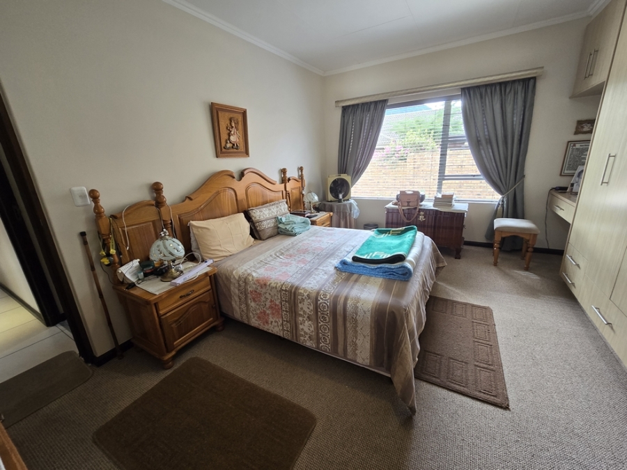 3 Bedroom Property for Sale in Dormehls Drift Western Cape